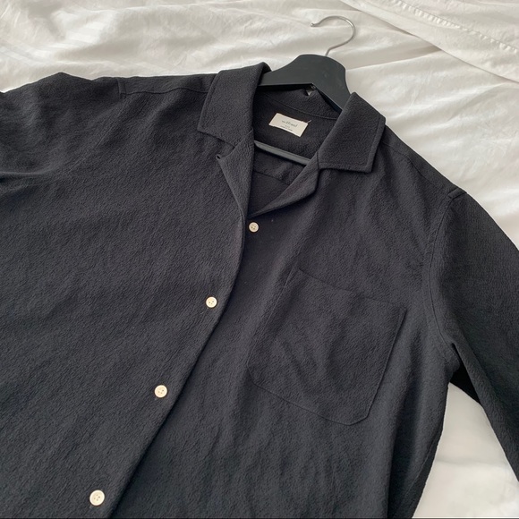 ARITZIA RELAXED BUTTON UP SHIRT - Picture 3 of 3